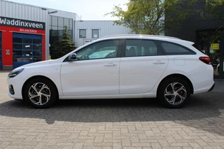 Hyundai i30 Hyundai i30 Wagon 1.0 T-GDI Comf.Smart Aut. Navi/Led/Pdc/Cam/16