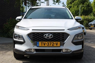 Hyundai Kona Hyundai Kona 1.0T Premium Navi/Leder/Wint/Cam/Pdc/Cool/18