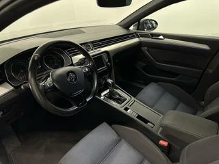 Volkswagen Passat Volkswagen Passat 1.4 TSI GTE Connected TREKHAAK-NAVI-DAB-STOELVERWARMING - afbeelding nr 16