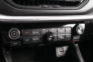 Jeep Compass - All-in rijklrprs | Navi | Memory seats | Camera - afbeelding nr 23