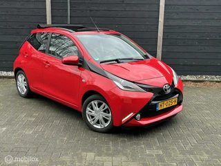 Toyota Aygo Toyota Aygo 1.0 VVT-i x-wave Cabrio / Open dak / schuifdak / Navigatie / LM / 1e eig. - afbeelding nr 5