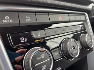 Volkswagen T-Roc Volkswagen T-Roc Cabrio 1.5 TSI Style 150pk Automaat | Adaptieve Cruise | Stoelverwarming | Digitale Cock pit | Dealer onderhouden | Dodehoeksensoren - afbeelding nr 33