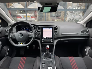 Renault Mégane Estate Renault Mégane Estate 1.3 TCe R.S. Line | Trekhaak | Navigatie | Cruise Control | Climate Control | Achteruitrijcamera | Led - afbeelding nr 2