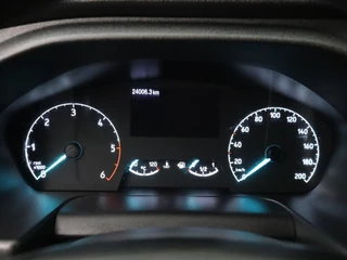 Ford Transit Ford Transit 2.0TDCi 170PK L4H3 Jumbo | Airco | Cruise | Betimmering | 3-Persoons - afbeelding nr 9
