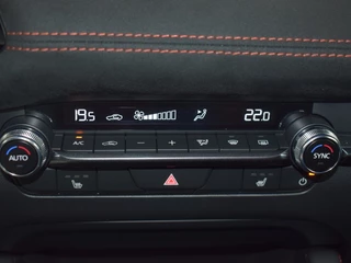 Mazda 3 Mazda 3 2.5 e-SA-G Nagisa 140pk NAVI CARPLAY BOSE® *DEMO* - afbeelding nr 14