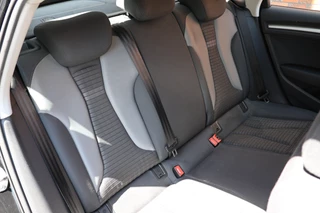 Audi A3 Audi A3 Limousine 1.4 TFSI 150 PK Pro Line Plus | S-Tronic | Navigatie | Cruise control | Bi-Xenon | Audi Sound | Climate control | F1 Flippers | NAP Logisch | NL Auto | Nieuwe APK - afbeelding nr 28