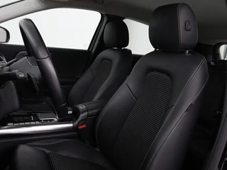 Mercedes-Benz GLA Mercedes-Benz GLA-klasse 250e Style | Stoelverwarming | Camera |  Cruise control | Carplay | Widescreen | LMV 18 inch | Half leder | DAB+ - afbeelding nr 5