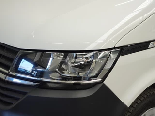 Volkswagen Transporter Volkswagen Transporter 2.0 TDI L2H1 102pk Airco Cruisecontrol Navigatie Apple Carplay parkeersensoren - afbeelding nr 4