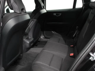 Volvo V60 Volvo V60 2.0 B3 Automaat Momentum | Navigatie | Wegklapbare Trekhaak | Climate Control | Blis | Parkeer sensoren | Cruise Control | Lichtmetalen Velgen - afbeelding nr 12