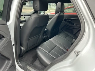 Land Rover Range Rover Evoque Land Rover Range Rover Evoque 1.5 P300e AWD R-Dynamic Panodak - afbeelding nr 17