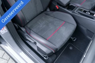 Volkswagen Golf Volkswagen Golf 2.0 TSI GTI Clubsport Pano HK DSG LED - afbeelding nr 31
