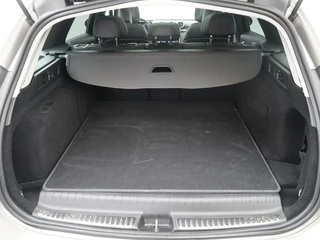 Mercedes-Benz C-Klasse Mercedes-Benz C-klasse 300 e AMG Line - Trekhaak - Automaat - Hybride - Full options - afbeelding nr 9