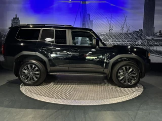 Toyota Land Cruiser Toyota Land Cruiser 2.8 D-4D Standard Roof Window Van Professional - afbeelding nr 2