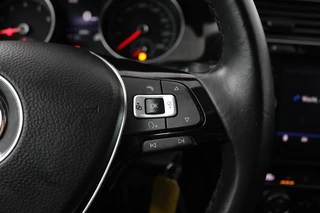 Volkswagen Golf Volkswagen Golf 1.0 TSI Comfortline (PARKEERSENSOREN, CRUISE ADAPTIEF, NAVIGATIE, STOELVERWARMING) - afbeelding nr 18