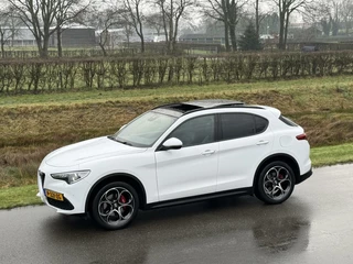 Alfa Romeo Stelvio Alfa Romeo Stelvio 2.0t Q4 Veloce 280pk, panodak, 20inch! - afbeelding nr 8