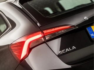 Škoda Scala (APPLE CARPLAY, AIRCO, ELEK PAKKET, ARMSTEUN, SPORTSTOELEN, LM VELGEN, PARKEERSENSOREN, NIEUWE APK, NIEUWSTAAT) - afbeelding nr 24