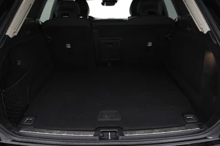 Volvo XC60 Navigatie, Panorama, Leer, Climate - afbeelding nr 25