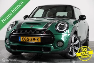 MINI Cooper S 2.0 60 Years Edition - Pano - Stoelverwarming - Carplay