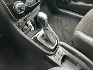 Renault Clio Renault Clio Estate 1.2 TCe Intens 120 pk AUT. | navigatie | bluetooth | camera | climate control | parkeersensoren - afbeelding nr 32