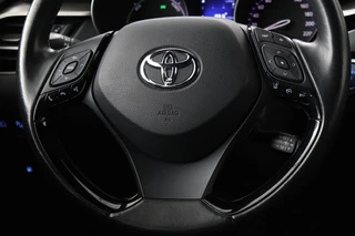 Toyota C-HR Toyota C-HR 1.8 Hybrid Dynamic | Stoel & stuurverwarming |  Adaptive cruise | Camera | Navigatie | Climate control | Keyless - afbeelding nr 10