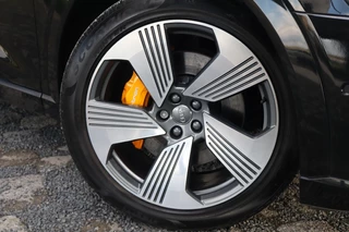 Audi e-tron Audi e-tron e-tron 55 q. adv. I Geen Import I Schuifdak I Stoelverwarming - afbeelding nr 7