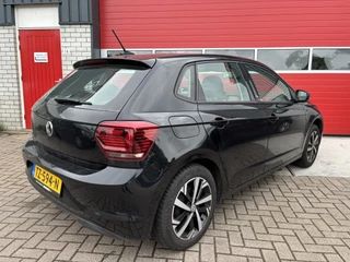 Volkswagen Polo Volkswagen Polo 1.0 TSI Beats NAVI / CARPLAY / ACC / BLUETOOTH / DAB+ / ELEK RAMEN / NL-AUTO - afbeelding nr 2