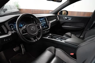 Volvo XC60 Volvo XC60 2.0 T8 AWD R-Design Lucht|Pano|Memory|Leder|Dodehoeksdetectie|Camera - afbeelding nr 5