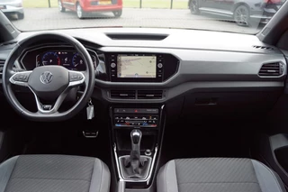 Volkswagen T-Cross Volkswagen T-Cross 1.5 TSI DSG R-Line 150pk / Navi / Camera/ ACC /LED / Trekhaak - afbeelding nr 4