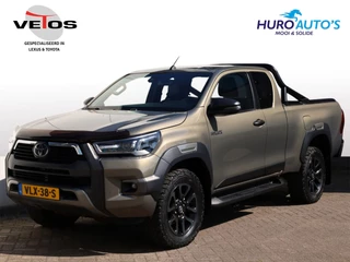 Toyota Hilux - 154379334-0