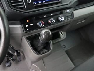 Volkswagen Crafter Volkswagen Crafter 2.0TDI 140PK L3H3 Highline | Camera | Airco | Cruise - afbeelding nr 15