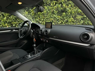 Audi A3 Audi A3 Limousine 1.0 TFSI Pro Line, FACELIFT, NL AUTO, NAP LOGISCH, NAVI, CRUISE, ECC-AIRCO, PARKEERSENSOREN, LICHTMETAAL 16