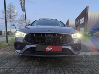 Mercedes-Benz CLA PANO/SFEER/NIGHT-PACK/KEYLESS/CARPLAY/LED/SPORTSTOELEN/DONKERE HEMEL/PRIVACY/18