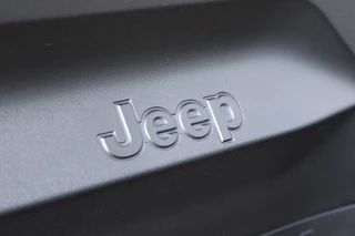 Jeep Avenger Jeep Avenger Summit 54 kWh | ACHTERUITRIJ CAMERA | STOEL VERWARMING | FULL LED KOPLAMPEN | 18
