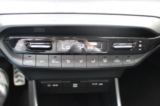 Hyundai Bayon Hyundai Bayon 1.0 T-GDI Premium Navi/Led/Cam/Pdc/Wint/Carplay/16