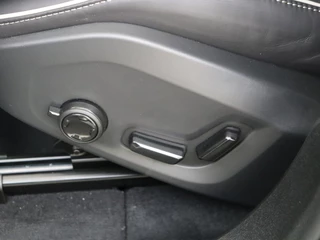 Volvo XC60 Volvo XC60 T6 AWD Dark | DEMO | H&K Audio - afbeelding nr 18
