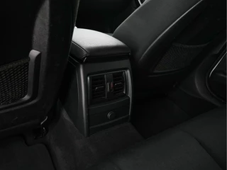 BMW 3 Serie BMW 3 Serie Touring 320d EDE Centennial Executive M-Sport-Pack Aut. *FULL-LED | HARMAN/KARDON-AUDIO | SPORT-SEATS | NAVI-FULLMAP | ECC | KEYLESS | PDC | CRUISE | TOWBAR | 19''ALU* - afbeelding nr 25