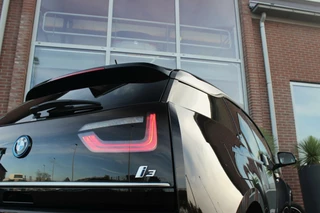 BMW i3 ➡️ BMW i3 Executive Edition 120Ah 42 kWh | Dakraam | 1e eigenaar | Camera | LED | 20 inch | Stoelverwarming | Harman-Kardon | Navi | NAP | inc BTW - afbeelding nr 36