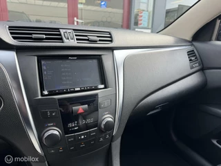 Suzuki Kizashi Suzuki Kizashi 2.4 Sport / Navigatie / Panoramadak / Luxe - afbeelding nr 7