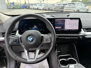 BMW iX1 BMW iX1 eDrive20 67 kWh 204pk | X-Line | Travel Pack  | Innovation Pack | Adaptieve cruise controle | HiFi System Harman Kardon | Panoramadak | Head up Display - afbeelding nr 22