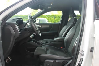 Volvo XC40 Volvo XC40 T4 Recharge R-Design | Parkeercamera | Glossy Black | Keyless - afbeelding nr 18