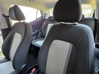 Hyundai i10 Hyundai i10 1.0 i-Drive 5drs! Apk 01-2027! NAP! Zondag OPEN! - afbeelding nr 14