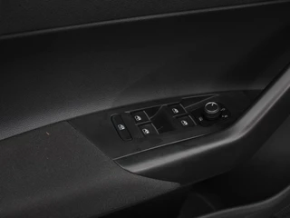 Volkswagen Polo Volkswagen Polo 1.0 TSI Move | DEMO ! | Navigatie App Connect / Android Auto / Apple Carplay Climate Control Parkeer sensoren Lichtmetalen Velgen Dab Digitale Cockpit - afbeelding nr 13
