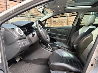 Renault Clio Renault Clio 1.2 TCe Initiale Paris PANO NAV Leder BOSE Stoelverwarming - afbeelding nr 6