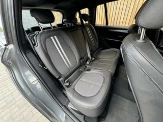 BMW 2 Serie BMW 2-serie Gran Tourer 220i M-sport 7-persoons Automaat | Achteruitrijcamera | Navigatie Proffesional | Sportstoelen | LED verlichting | DAB radio | Parkeersensoren voor en achter - afbeelding nr 40