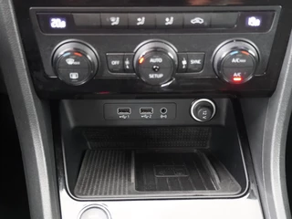 SEAT Ateca - Navigatie - 360 gr. camera - 19 inch LM velgen - Sportstoelen - 1.600 KG. trekgewicht - 12 maanden garantie - afbeelding nr 37