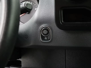 Mercedes-Benz Sprinter Mercedes-Benz Sprinter 315CDI 9G-Tronic Automaat L2H2 | 3500Kg Trekken | Camera | Touchscreen Multimedia | Betimmering | 3-Persoons - afbeelding nr 17