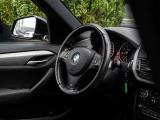 BMW X1 BMW X1 sDrive20i High Executive|M-SPORT|PANO|CAMERA|TREKHAAK - afbeelding nr 17