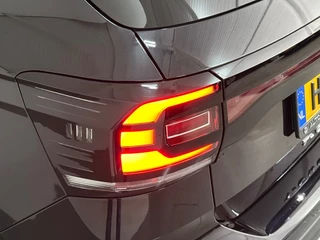 Volkswagen T-Cross Volkswagen T-Cross 1.0 TSI LIFE EXECUTIVE BLACKLINE - afbeelding nr 19