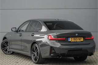 BMW 3 Serie BMW 3 Serie 318i M-Sport Shadow Individual Schuifdak HiFi 19