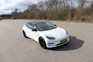 Tesla Model 3 Tesla Model 3 Long Range AWD 75 kWh black&white chrome delete uitstraling! autopilot dual motor stoelverwarming v+a panodak - afbeelding nr 29